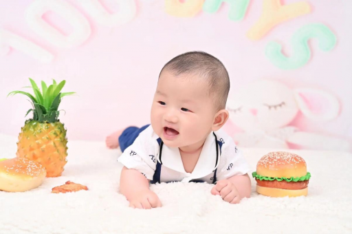 随州宝宝在妈妈肚子里